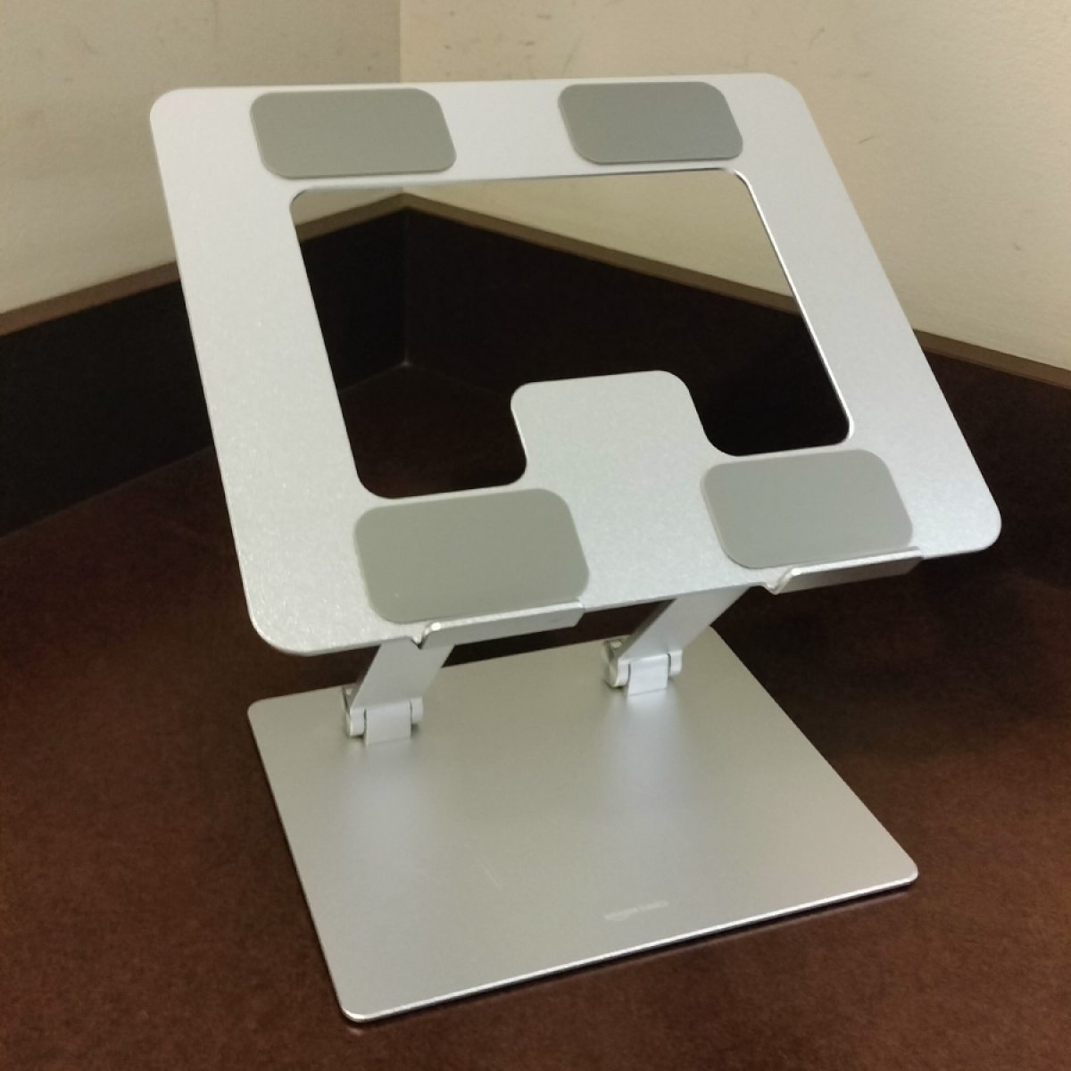 metal laptop stand